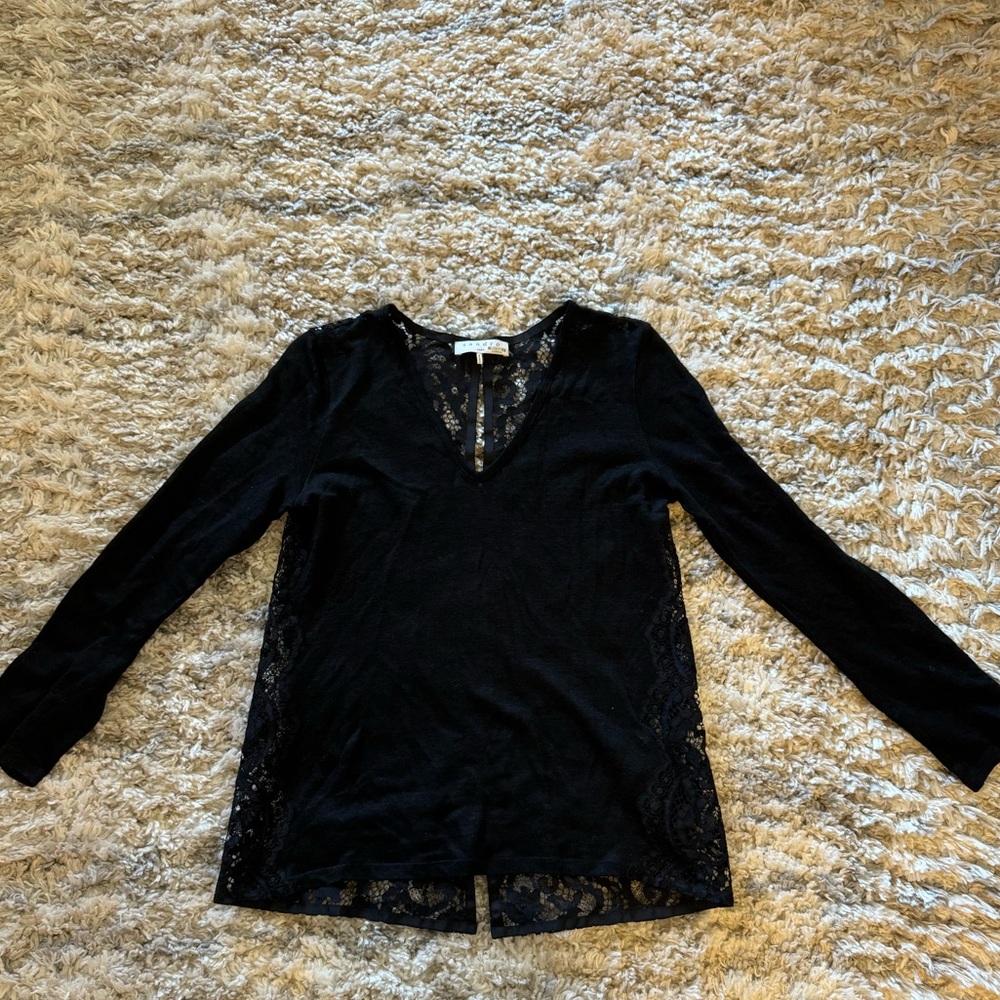 Long sleeve linen top - back is see through